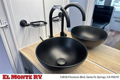2027 MDC XT16HR ISLAND 22FT - Photo 23 - Santa Fe Springs, CA 90670