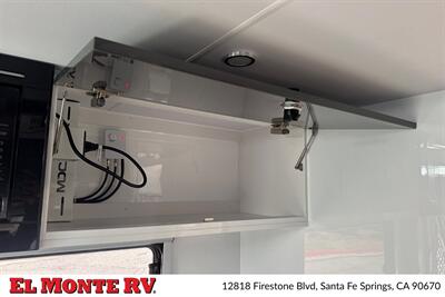 2027 MDC XT16HR ISLAND 22FT - Photo 11 - Santa Fe Springs, CA 90670