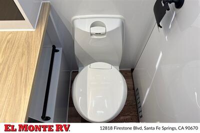 2027 MDC XT16HR ISLAND 22FT - Photo 24 - Santa Fe Springs, CA 90670