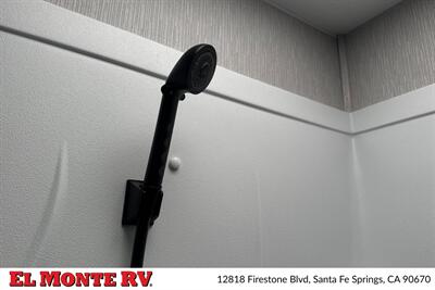 2024 Coachmen Pursuit 31BH   - Photo 32 - Santa Fe Springs, CA 90670