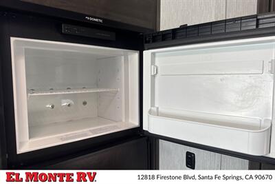 2024 Coachmen Pursuit 31BH   - Photo 24 - Santa Fe Springs, CA 90670