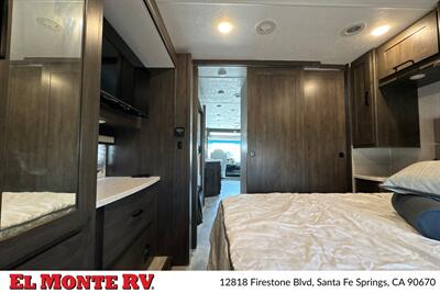 2024 Coachmen Pursuit 31BH   - Photo 37 - Santa Fe Springs, CA 90670