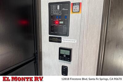 2024 Coachmen Pursuit 31BH   - Photo 40 - Santa Fe Springs, CA 90670