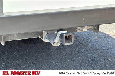 2024 Coachmen Pursuit 31BH   - Photo 5 - Santa Fe Springs, CA 90670