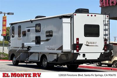 2024 Coachmen Pursuit 31BH   - Photo 6 - Santa Fe Springs, CA 90670