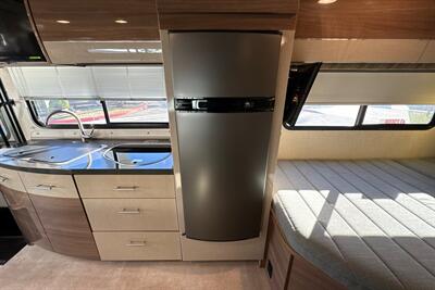 2015 Winnebago View 24J - Photo 25 - Santa Fe Springs, CA 90670