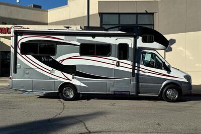 2015 Winnebago View 24J - Photo 2 - Santa Fe Springs, CA 90670