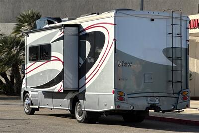 2015 Winnebago View 24J - Photo 6 - Santa Fe Springs, CA 90670