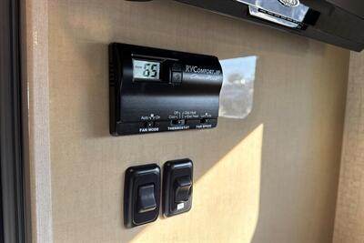 2015 Winnebago View 24J - Photo 36 - Santa Fe Springs, CA 90670