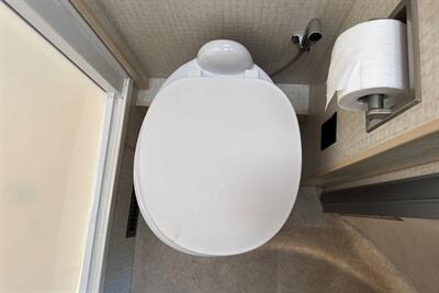 2015 Winnebago View 24J - Photo 30 - Santa Fe Springs, CA 90670