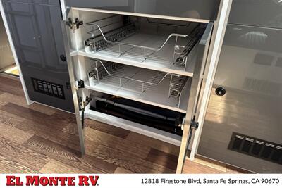 2027 MDC XT15 4E 22FT   - Photo 20 - Santa Fe Springs, CA 90670