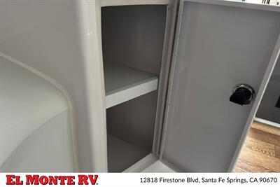 2027 MDC XT15 4E 22FT   - Photo 23 - Santa Fe Springs, CA 90670