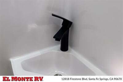 2026 MDC XT17HRT FAMILY OGE 25FT   - Photo 23 - Santa Fe Springs, CA 90670
