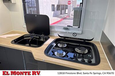 2026 MDC XT17HRT FAMILY OGE 25FT   - Photo 12 - Santa Fe Springs, CA 90670