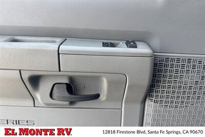 2026 Forest River Sunseeker 3010DS   - Photo 11 - Santa Fe Springs, CA 90670