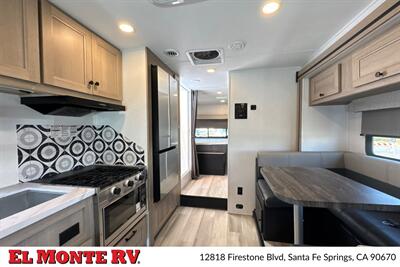 2026 Forest River Sunseeker 3010DS   - Photo 27 - Santa Fe Springs, CA 90670