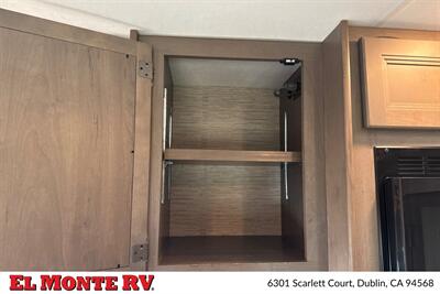 2024 Thor Four Winds 22E   - Photo 22 - Dublin, CA 94568