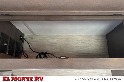 2024 Thor Four Winds 22E   - Photo 23 - Dublin, CA 94568