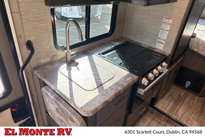 2024 Thor Four Winds 22E   - Photo 17 - Dublin, CA 94568