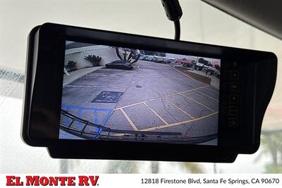 2023 Forest River Sunseeker 3250DSLE   - Photo 45 - Santa Fe Springs, CA 90670