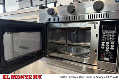 2024 Forest River Sunseeker 3010DS   - Photo 20 - Santa Fe Springs, CA 90670