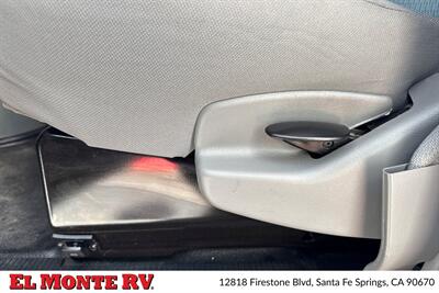 2024 Forest River Sunseeker 3010DS   - Photo 12 - Santa Fe Springs, CA 90670