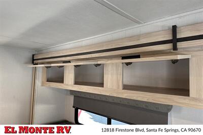 2024 Forest River Sunseeker 3010DS   - Photo 15 - Santa Fe Springs, CA 90670