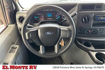2024 Forest River Sunseeker 3010DS   - Photo 42 - Santa Fe Springs, CA 90670