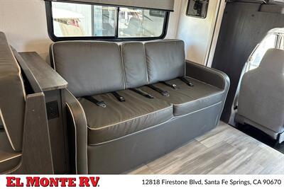 2024 Forest River Sunseeker 3010DS   - Photo 39 - Santa Fe Springs, CA 90670