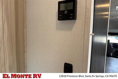 2024 Forest River Sunseeker 3010DS   - Photo 36 - Santa Fe Springs, CA 90670