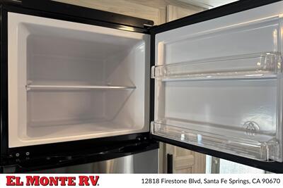 2024 Forest River Sunseeker 3010DS   - Photo 24 - Santa Fe Springs, CA 90670