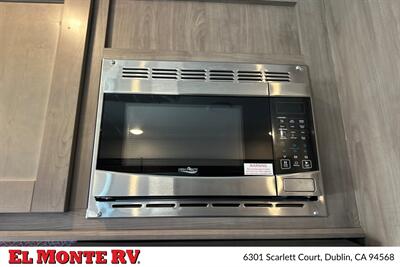 2025 Gulf Stream Conquest 6238   - Photo 21 - Santa Fe Springs, CA 90670