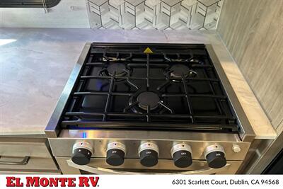 2025 Gulf Stream Conquest 6238   - Photo 19 - Santa Fe Springs, CA 90670