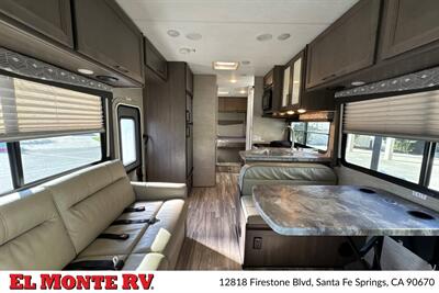 2024 Thor Four Winds 28A   - Photo 13 - Santa Fe Springs, CA 90670