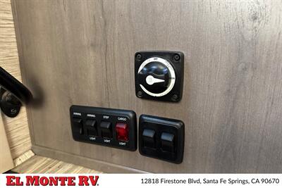 2024 Thor Four Winds 28A   - Photo 40 - Santa Fe Springs, CA 90670