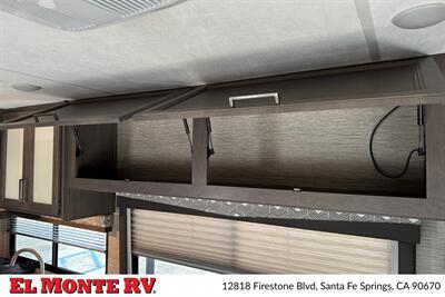 2024 Thor Four Winds 28A   - Photo 15 - Santa Fe Springs, CA 90670