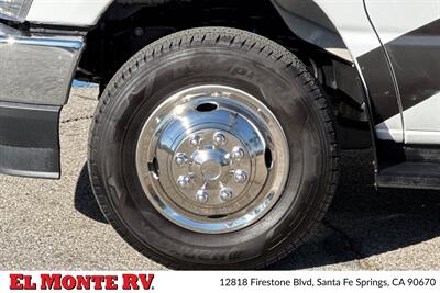 2024 Thor Four Winds 28A   - Photo 50 - Santa Fe Springs, CA 90670