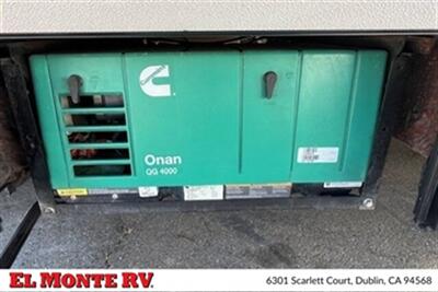 2023 Forest River Sunseeker 3250DSLE   - Photo 24 - Santa Fe Springs, CA 90670