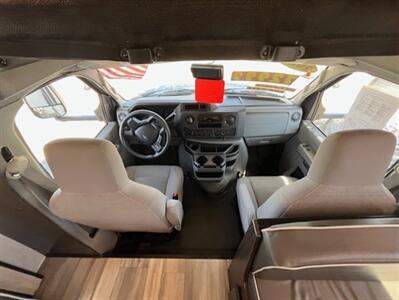 2023 Forest River Sunseeker 3250DSLE   - Photo 17 - Dublin, CA 94568