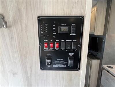 2023 Forest River Sunseeker 3250DSLE   - Photo 29 - Dublin, CA 94568