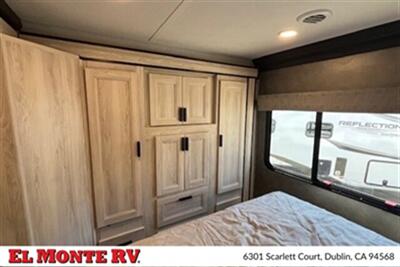 2023 Forest River Sunseeker 3250DSLE   - Photo 11 - Santa Fe Springs, CA 90670
