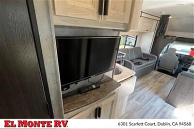 2023 Forest River Sunseeker 3250DSLE   - Photo 20 - Santa Fe Springs, CA 90670