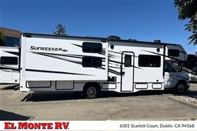2023 Forest River Sunseeker 3250DSLE   - Photo 6 - Santa Fe Springs, CA 90670