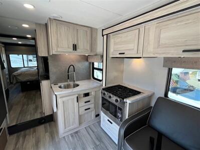 2023 Forest River Sunseeker 3250DSLE   - Photo 19 - Dublin, CA 94568