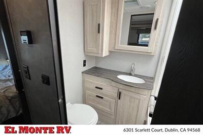2023 Forest River Sunseeker 3250DSLE   - Photo 27 - Santa Fe Springs, CA 90670