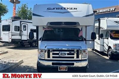 2023 Forest River Sunseeker 3250DSLE   - Photo 2 - Santa Fe Springs, CA 90670