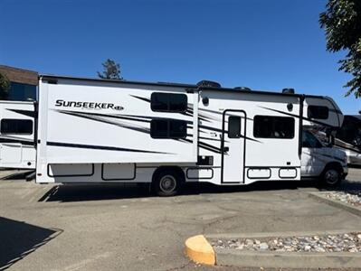 2023 Forest River Sunseeker 3250DSLE   - Photo 4 - Dublin, CA 94568