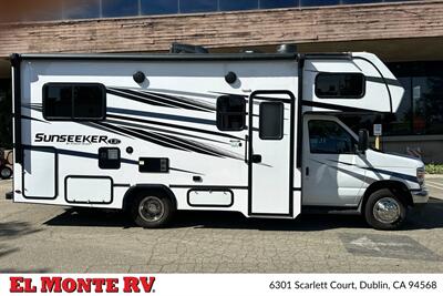 2024 Forest River Sunseeker 2150SLE - Photo 2 - Santa Fe Springs, CA 90670