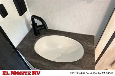 2024 Forest River Sunseeker 2150SLE - Photo 28 - Santa Fe Springs, CA 90670