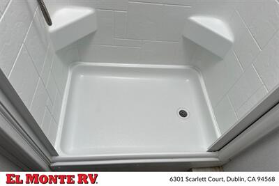 2024 Forest River Sunseeker 2150SLE - Photo 30 - Santa Fe Springs, CA 90670